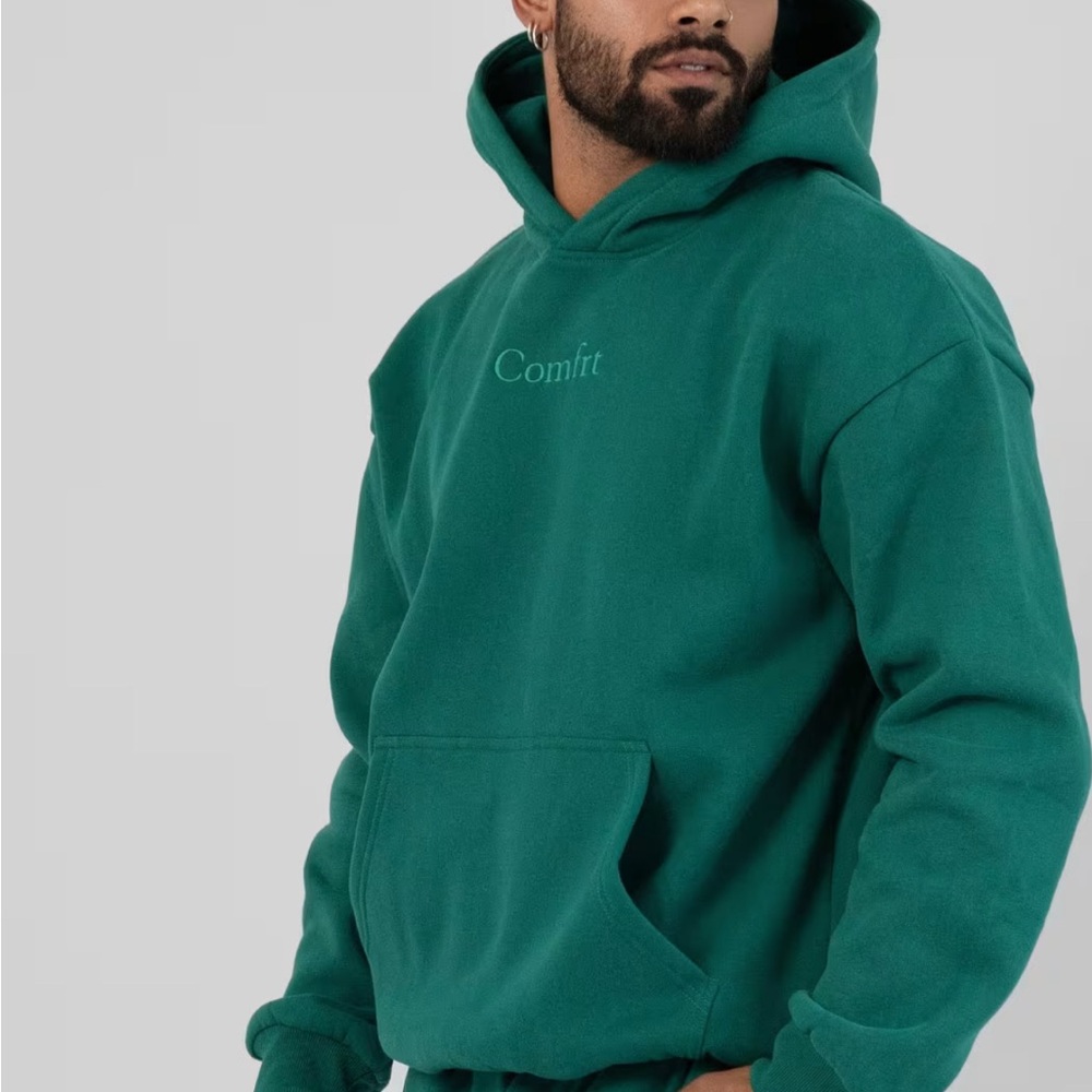 Comfrt Signature Hoodie new in  Packaging